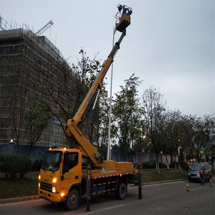 嘉兴小型高空作业车出租